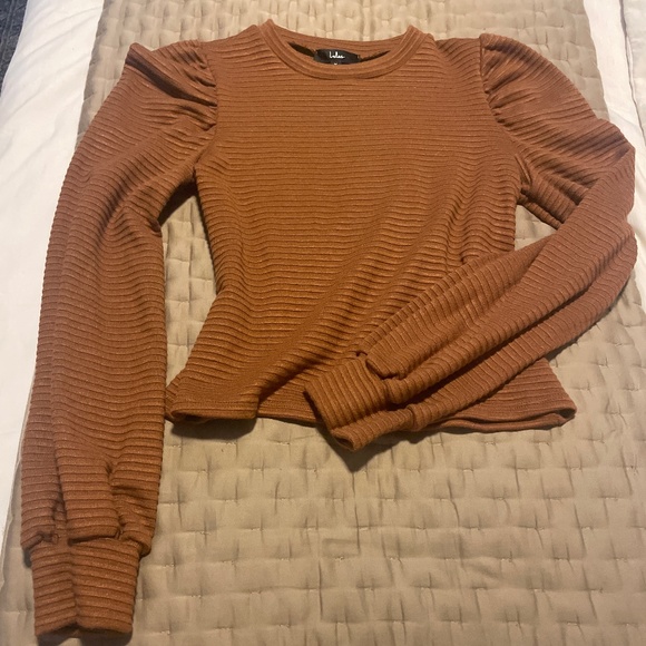 Sweater - Picture 1 of 4